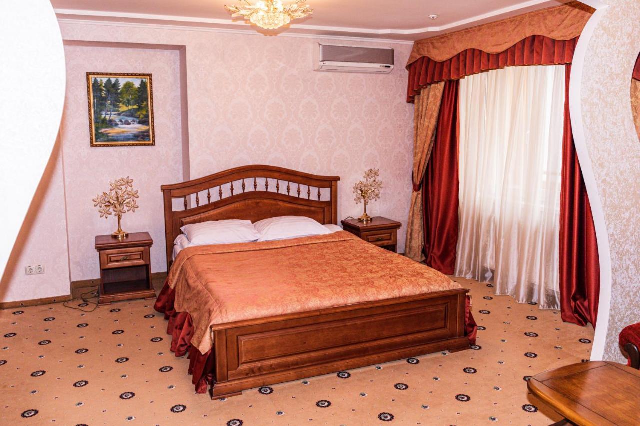 Olymp Hotel Uzhhorod Luaran gambar