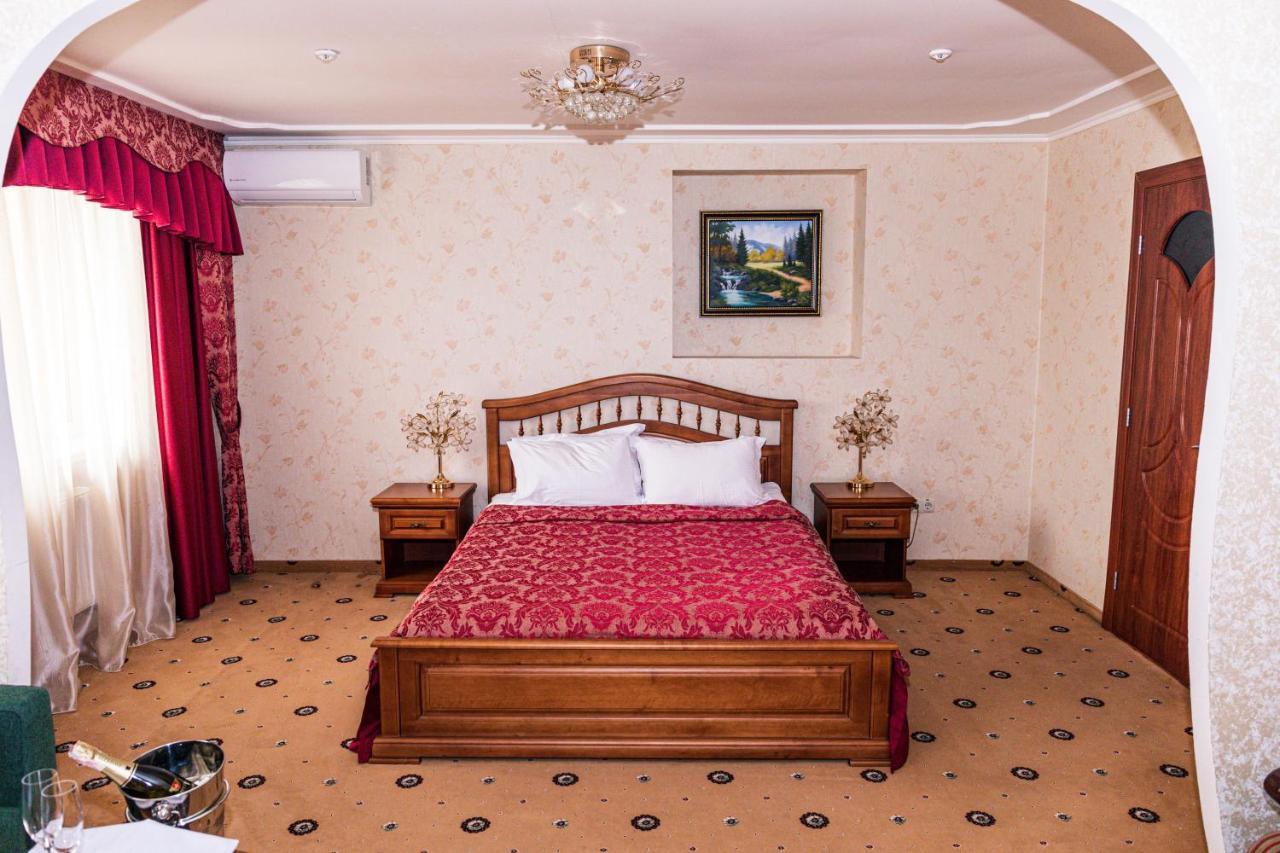 Olymp Hotel Uzhhorod Luaran gambar